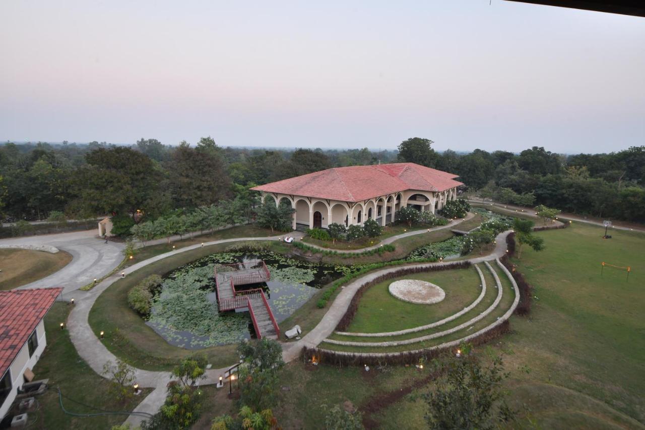 Bhanu The Fern Forest Resort & Spa, Jambughoda Экстерьер фото