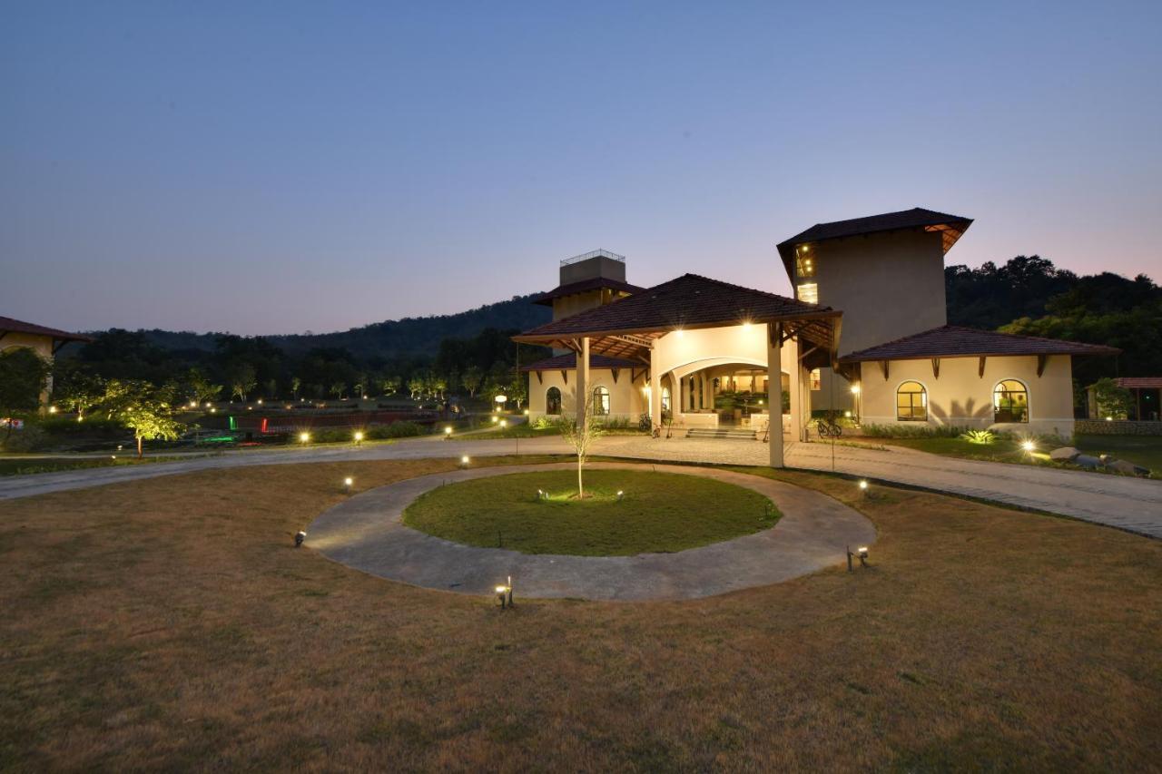 Bhanu The Fern Forest Resort & Spa, Jambughoda Экстерьер фото