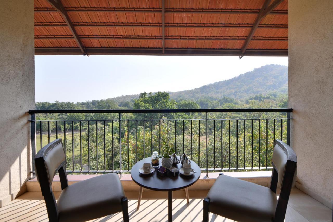 Bhanu The Fern Forest Resort & Spa, Jambughoda Экстерьер фото