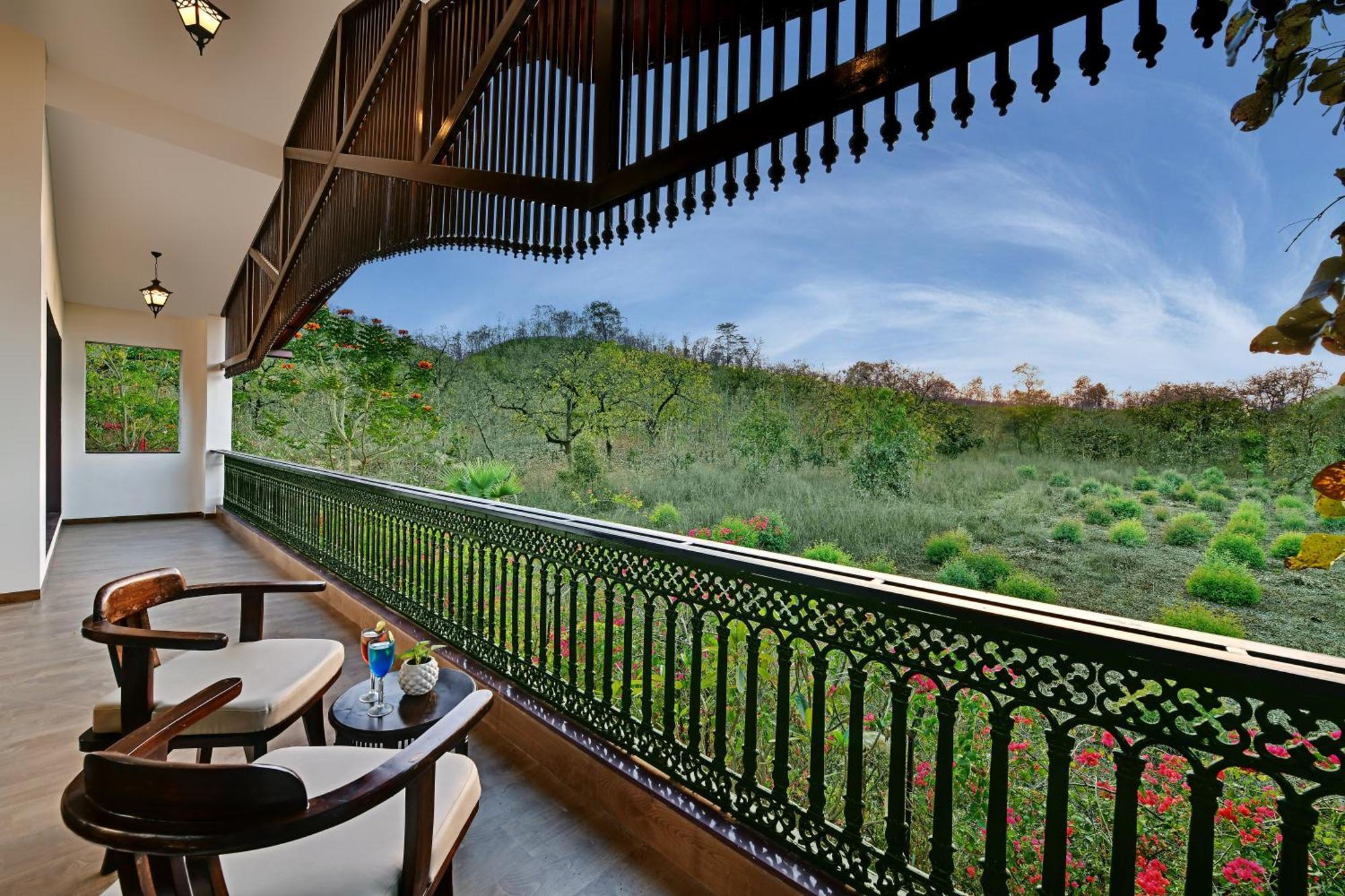 Bhanu The Fern Forest Resort & Spa, Jambughoda Экстерьер фото
