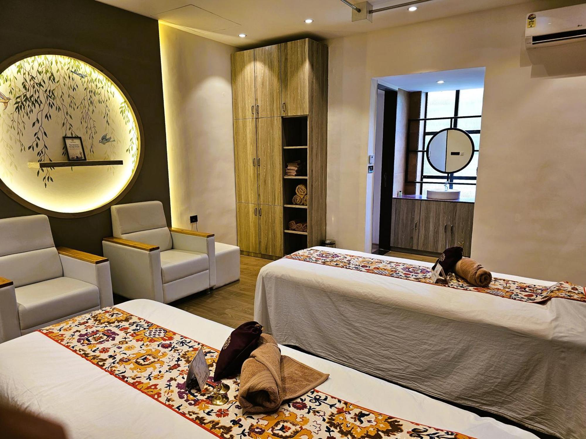Bhanu The Fern Forest Resort & Spa, Jambughoda Экстерьер фото